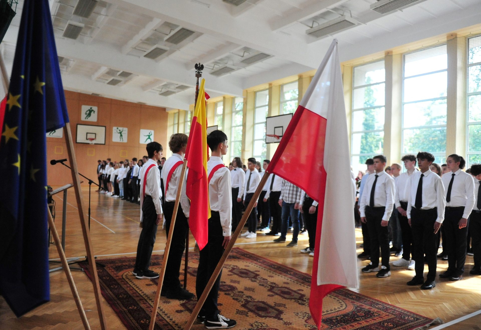 Ślubowanie klas pierwszych 202