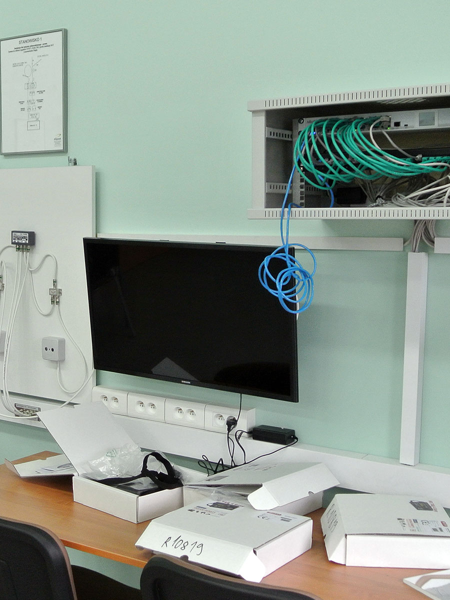 Zajęcia Akademii MikroTik w ZSŁ
