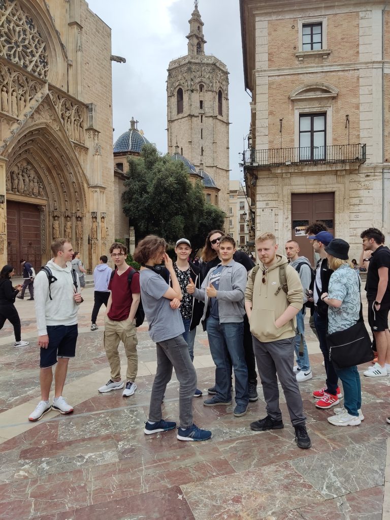 Uczestnicy Erasmus+ podczas pobytu w Walencji
