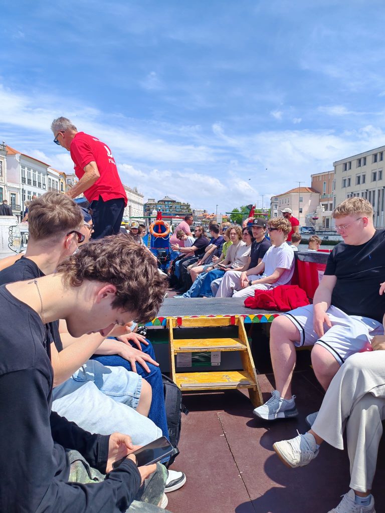 Uczestnicy Erasmus+ podczas programu kulturowego w Portugalii