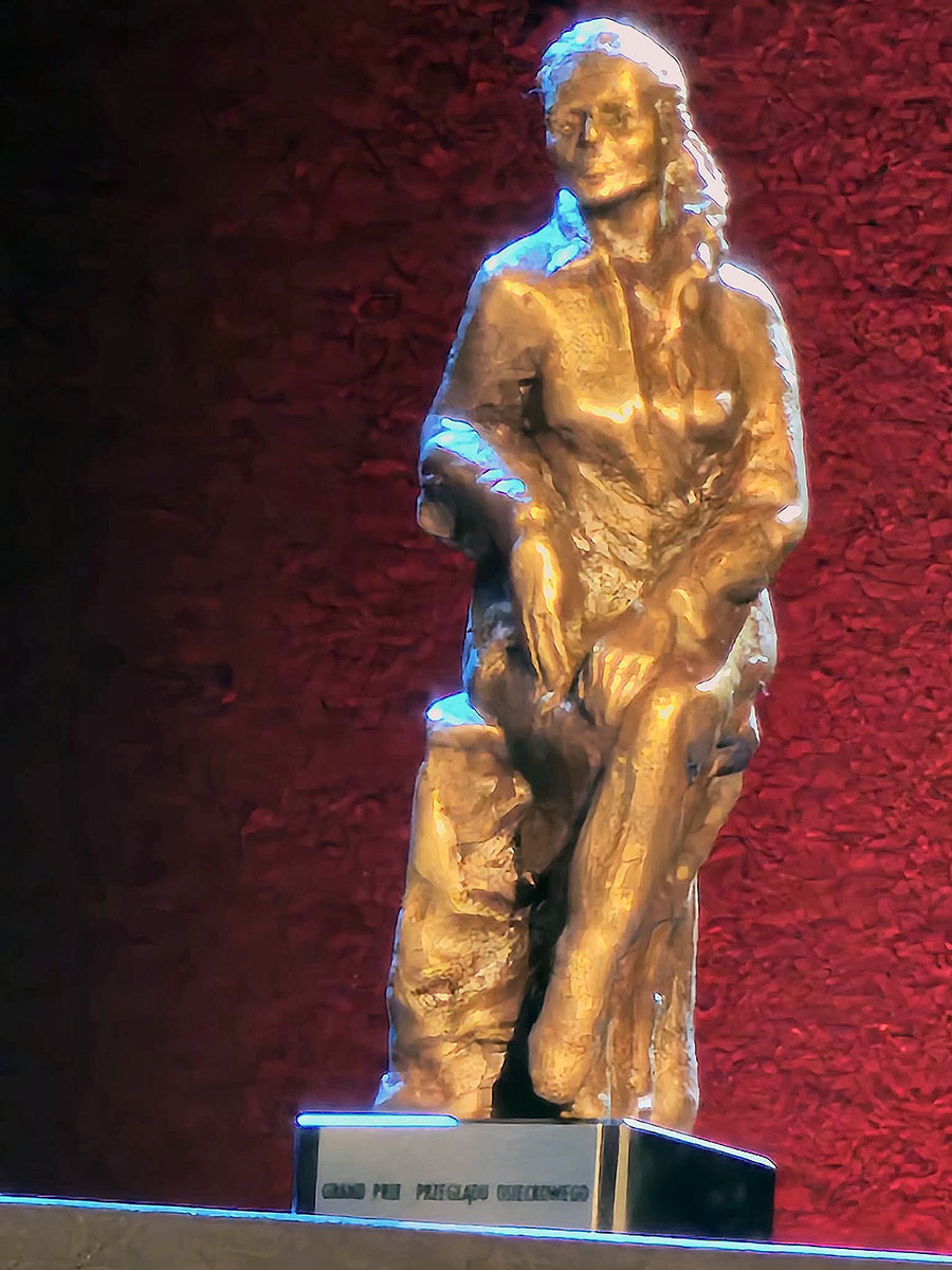 Statuetka i nagroda związana z Przeglądem Osieckowym