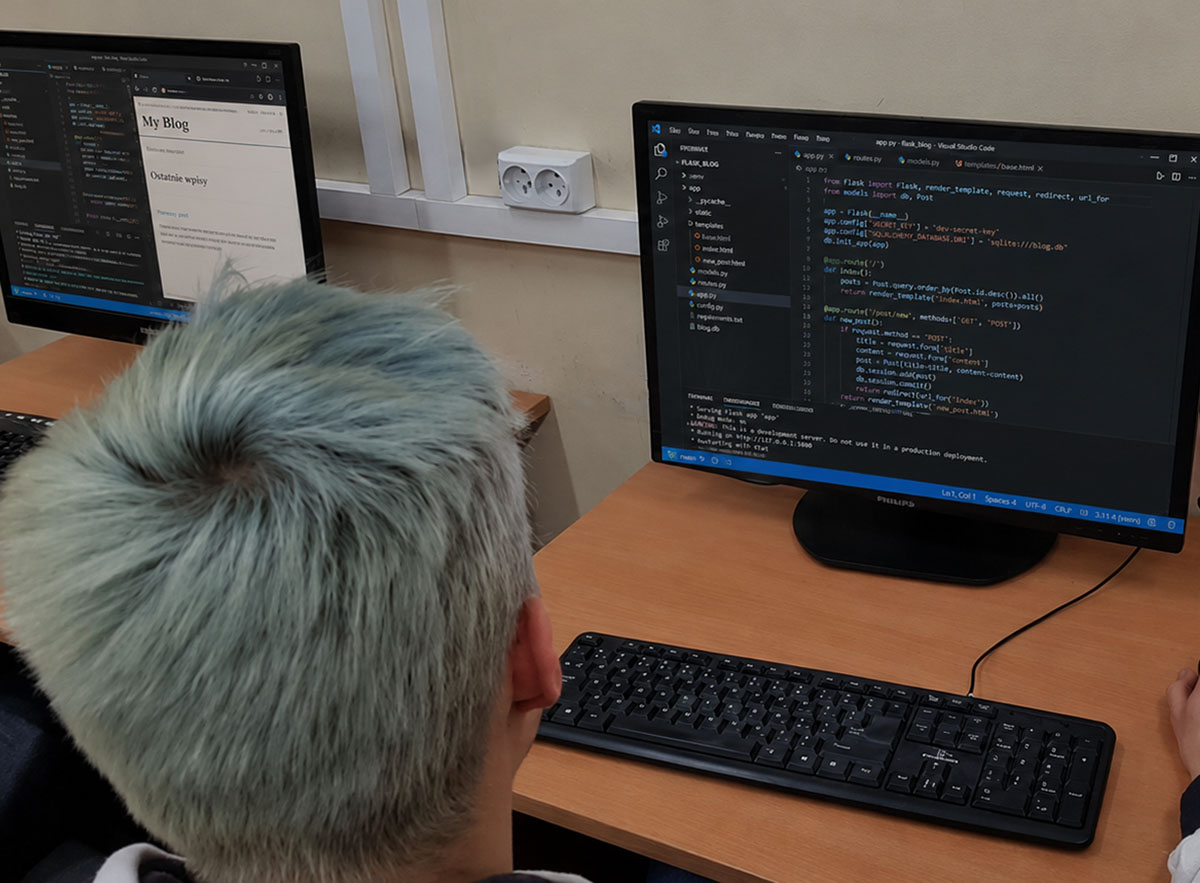 Zajęcia programistyczne w pracowni komputerowej