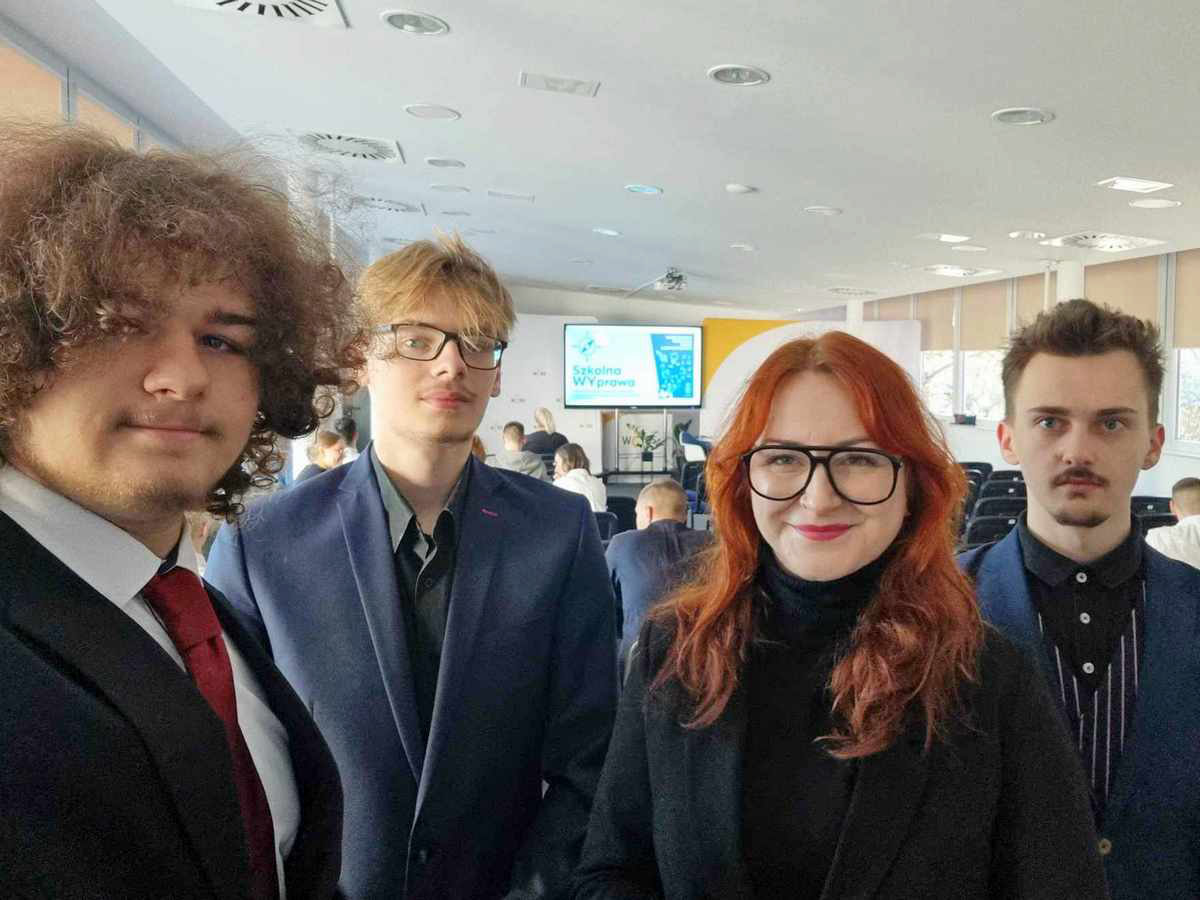 Wizyta przedstawicieli uczniów ZSŁ we WCIES