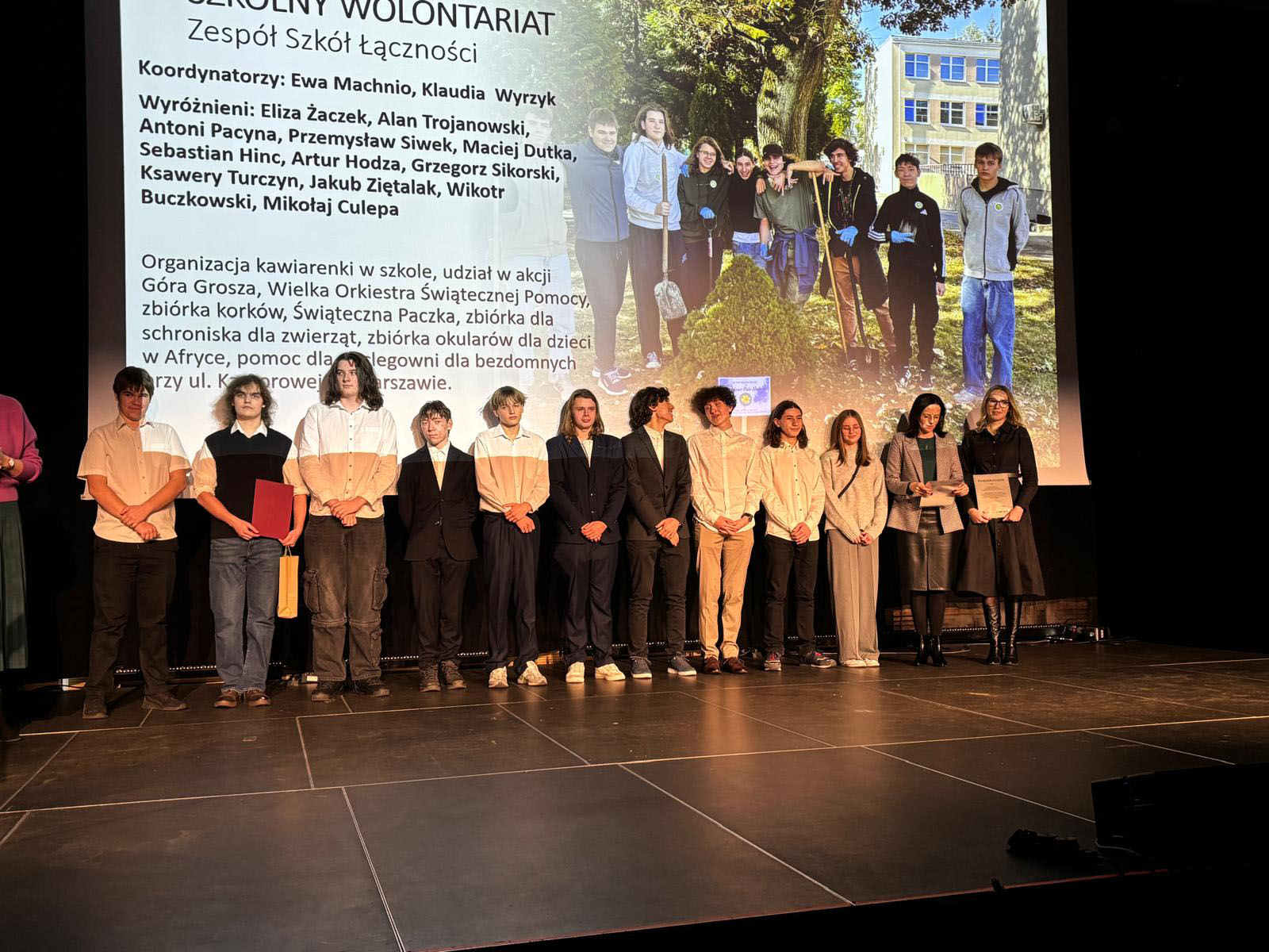 Wolontariusze ZSŁ podczas gali wolontariatu