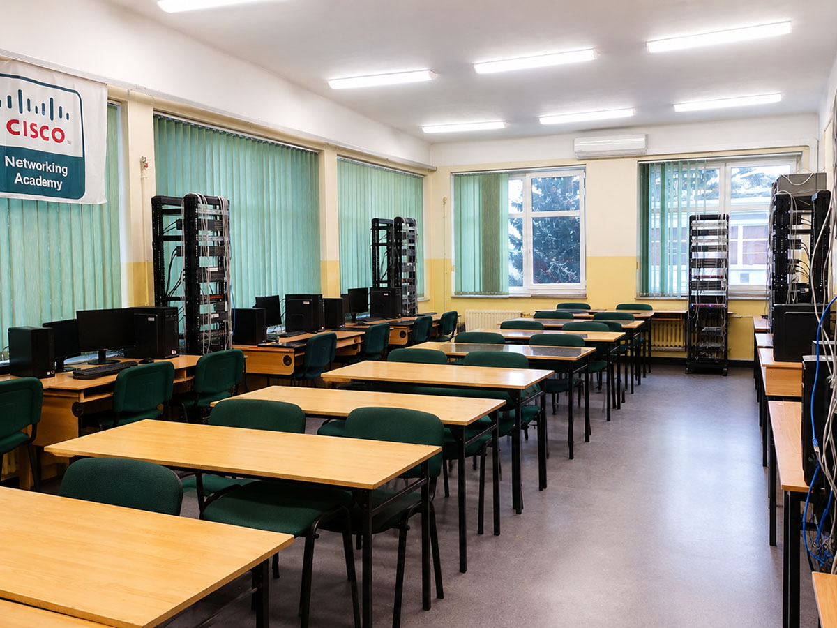 Pracownia sieci komputerowych w ZSŁ