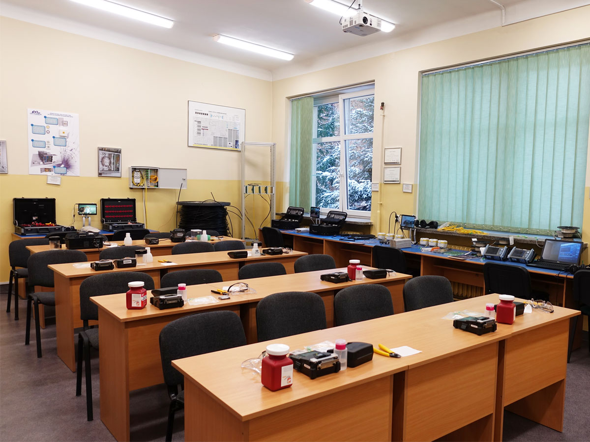 Zaplecze techniczne ZSŁ