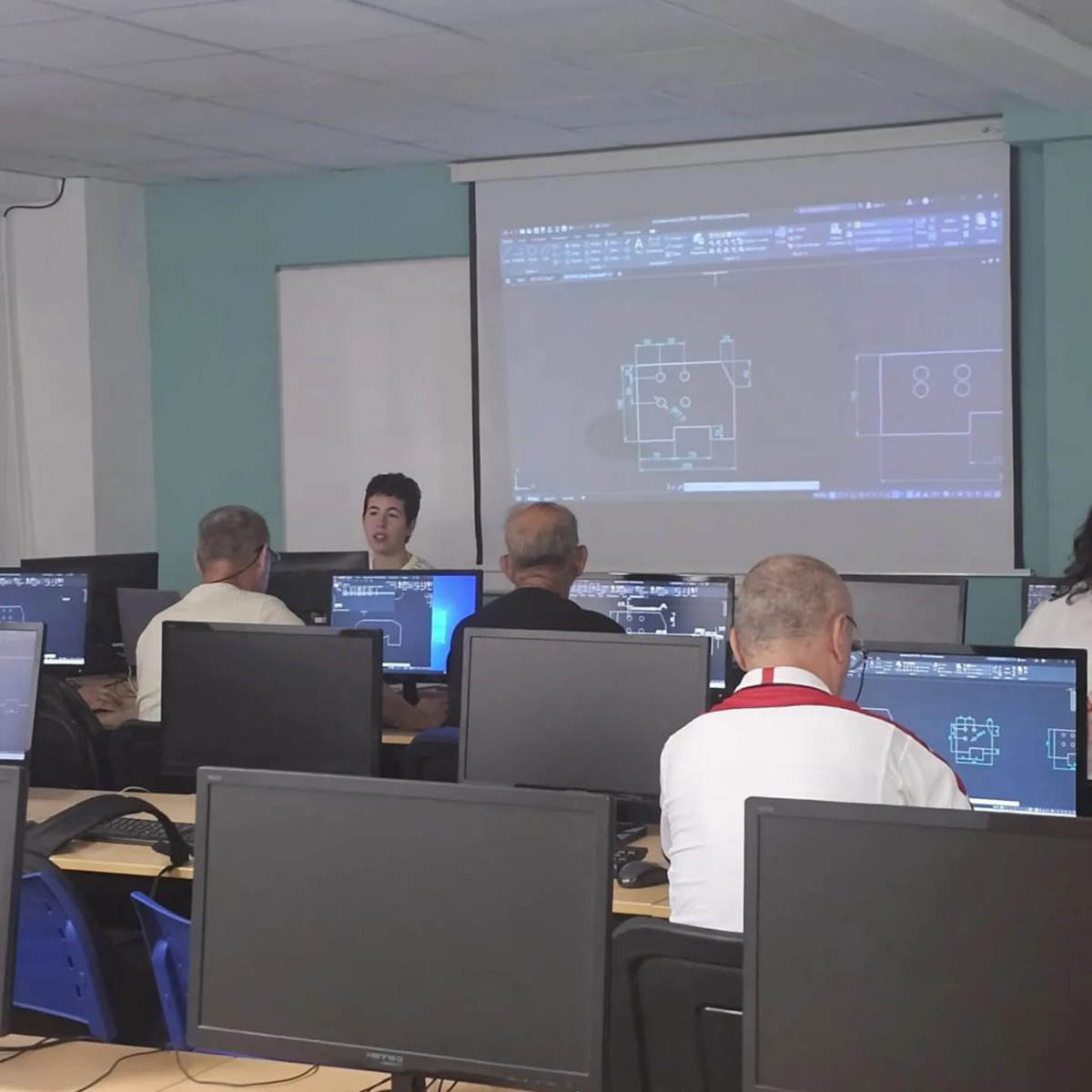 Kurs AutoCAD dla nauczyciela — zdjęcie 1.