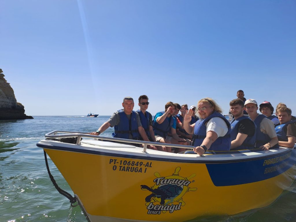 Uczestnicy Erasmus+ podczas wyjazdu Benagil i Albufeira