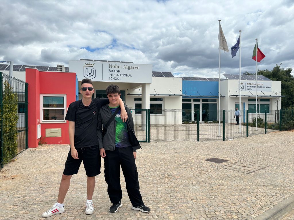 Uczniowie podczas praktyk zawodowych w Faro