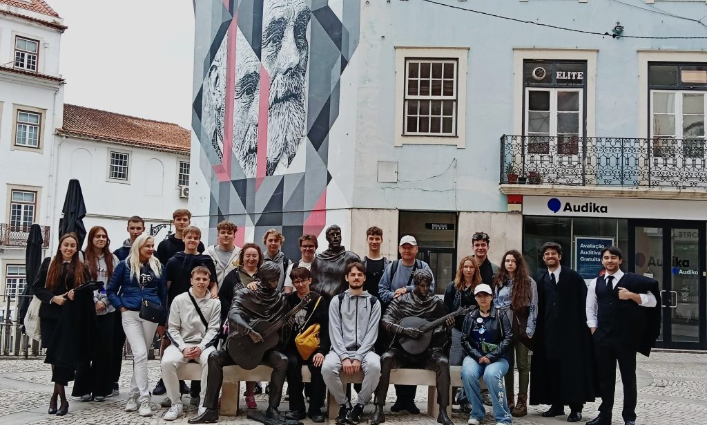 25 kwietnia 2025 — Coimbra podczas programu kulturowego Erasmus+.