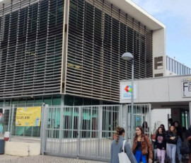 Nauczyciele podczas wizyty studyjnej Job Shadowing w portugalskiej instytucji partnerskiej.