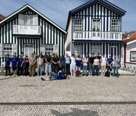 Uczestnicy Erasmus+ podczas wspólnego zdjęcia w Costa Nova.