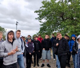 Plac i zabudowa sanktuarium w Fatimie odwiedzane przez uczniów Erasmus+.